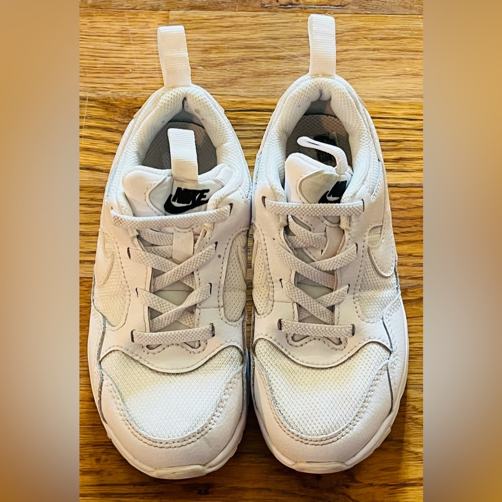 Nike Pegasus '92 Lite White CK4078-100. Size 11C, EUC